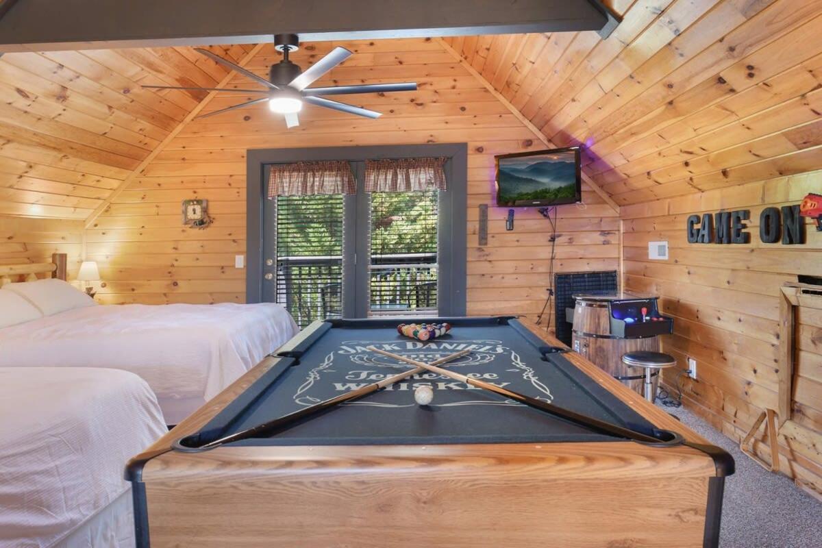 Ryes And Shine Bootlegger'S Cabin! Hot Tub* Pool* Arcade* Billiards *Ev * Pet Friendly Sevierville Zewnętrze zdjęcie