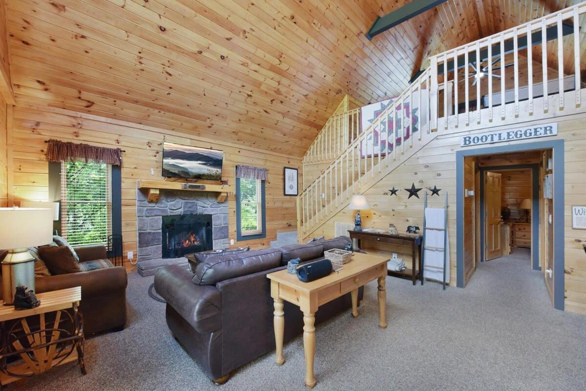 Ryes And Shine Bootlegger'S Cabin! Hot Tub* Pool* Arcade* Billiards *Ev * Pet Friendly Sevierville Zewnętrze zdjęcie