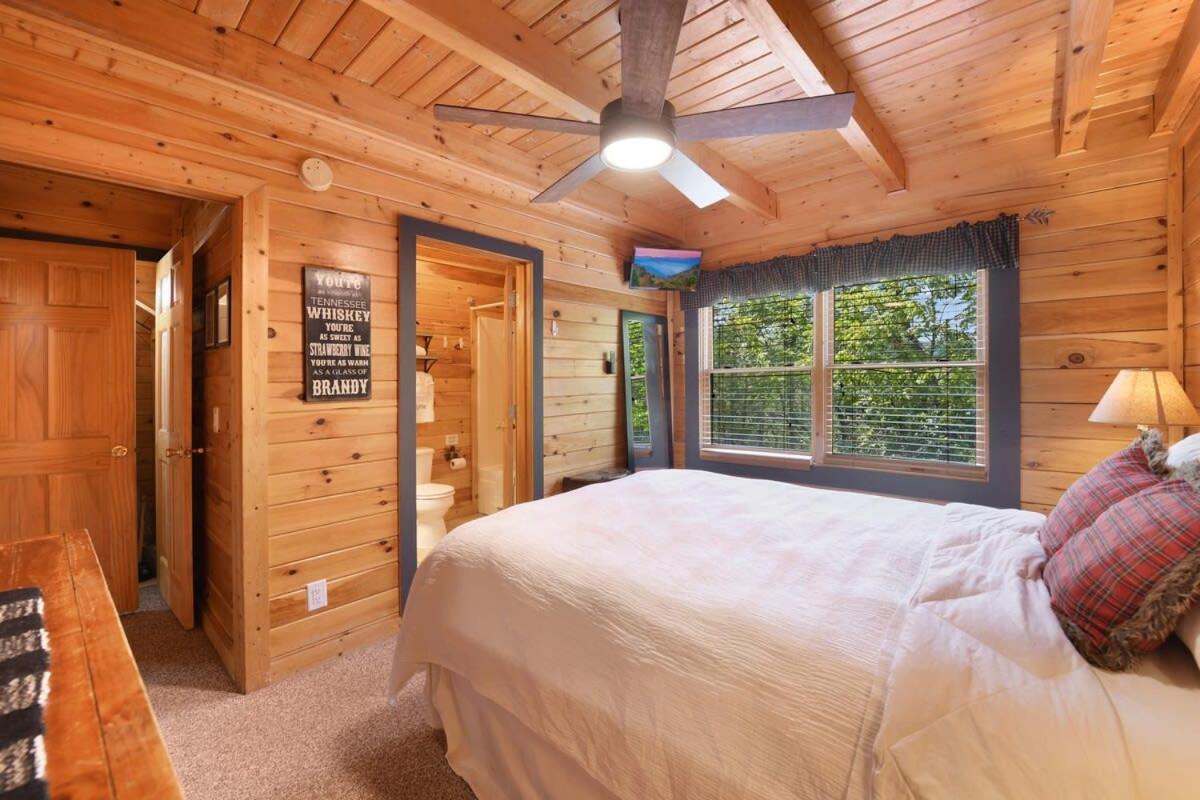 Ryes And Shine Bootlegger'S Cabin! Hot Tub* Pool* Arcade* Billiards *Ev * Pet Friendly Sevierville Zewnętrze zdjęcie