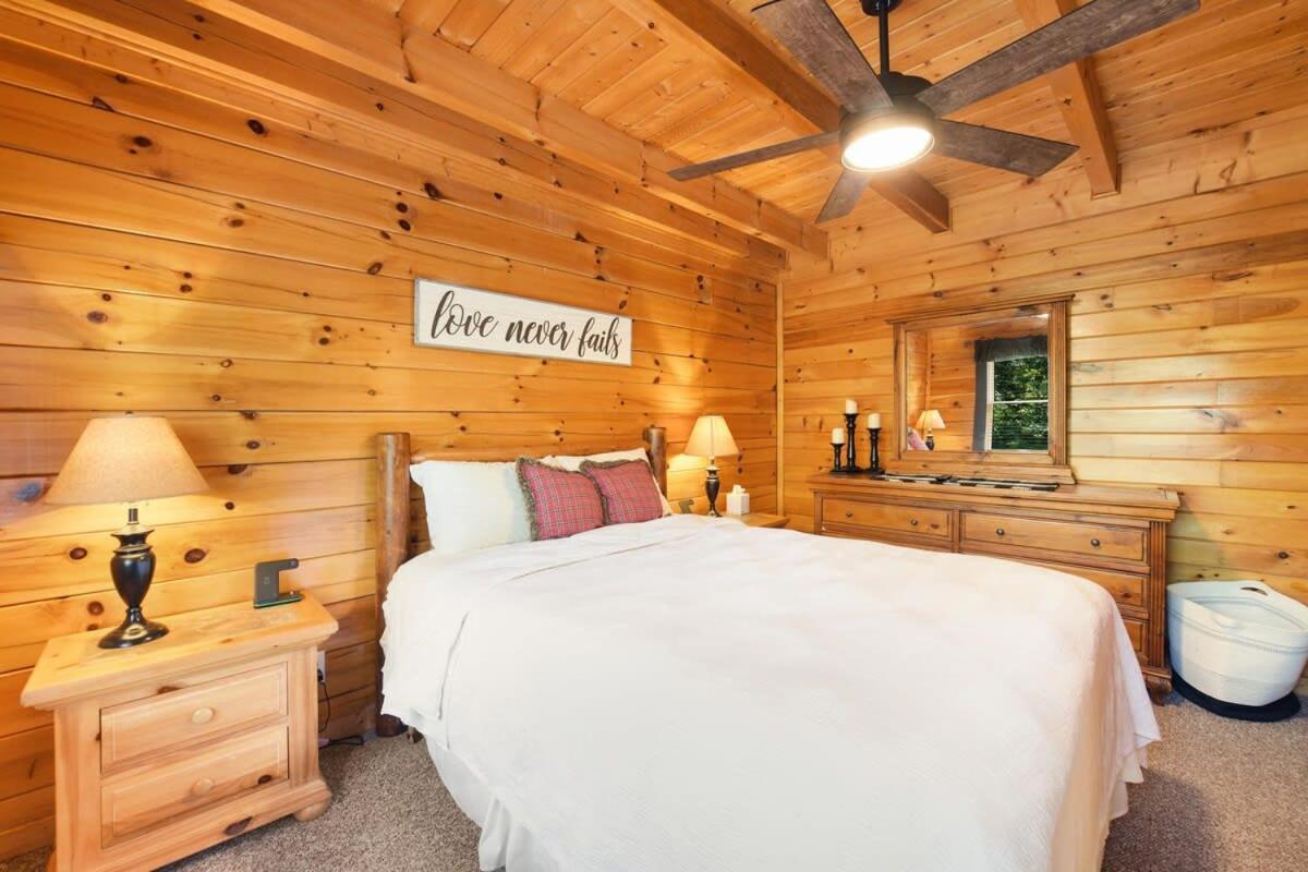 Ryes And Shine Bootlegger'S Cabin! Hot Tub* Pool* Arcade* Billiards *Ev * Pet Friendly Sevierville Zewnętrze zdjęcie